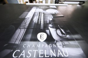atelier fabrication x-banner roll-up champagne castelnau communication signalétique publicité